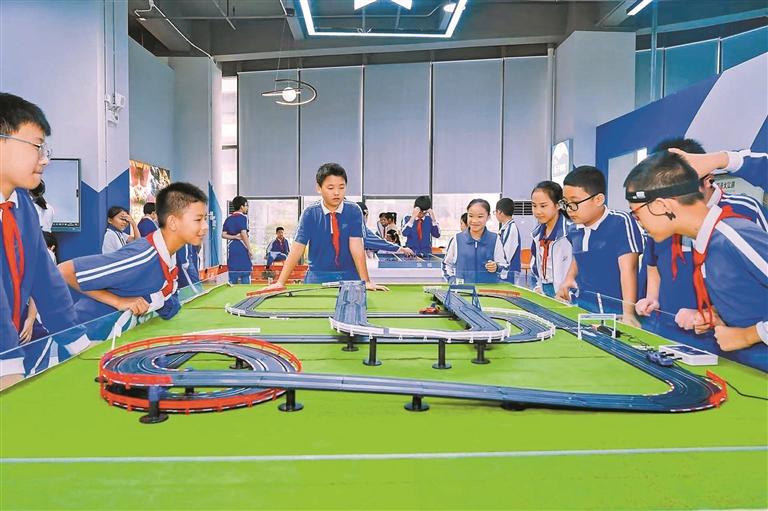 光明构建研学资源矩阵，为青少年成长搭建广阔实践平台