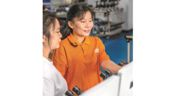 百年工运铸辉煌 我与工会共成长 | 破茧·蝶变——我与宝安工会的“成长三部曲”