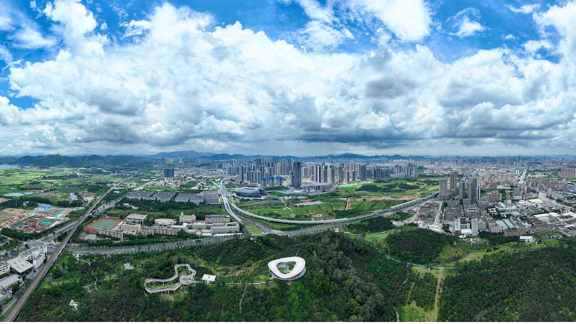 光明：打造医疗卫生高地