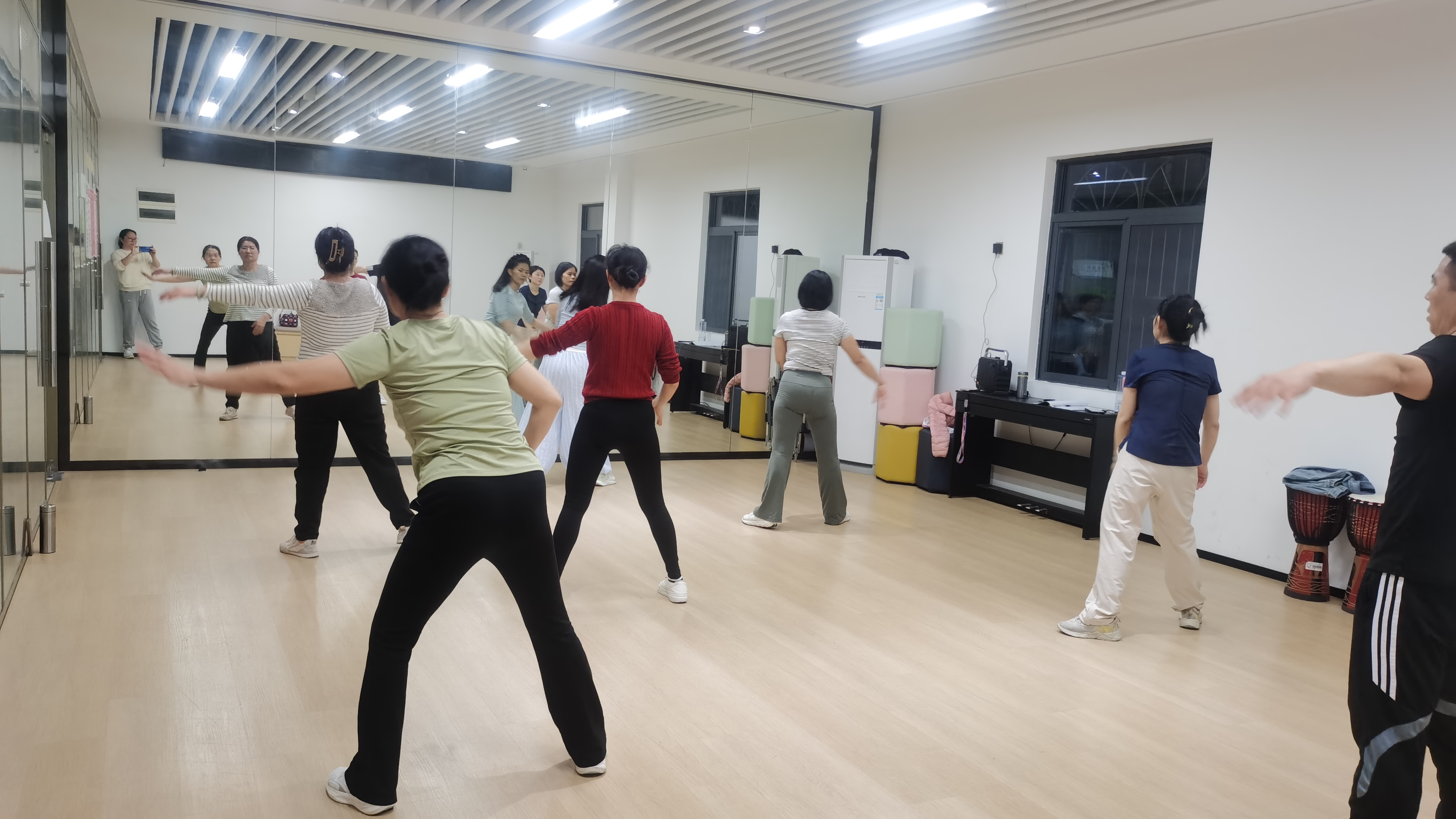 福永怀德社区健身操课温暖启幕