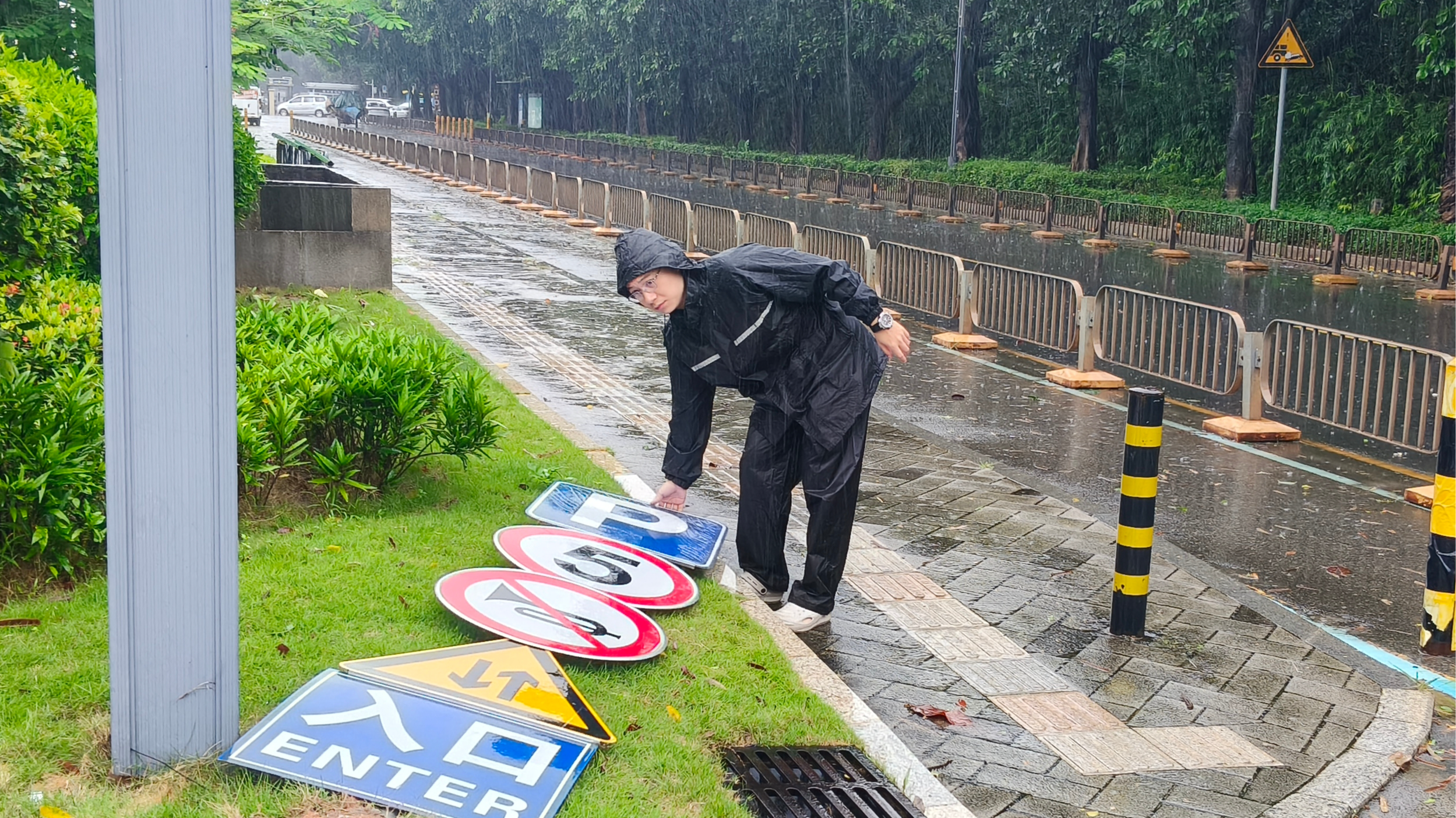 抢抓降雨间歇窗口，公明街道全力开展台风“红霞”雨后隐患排查