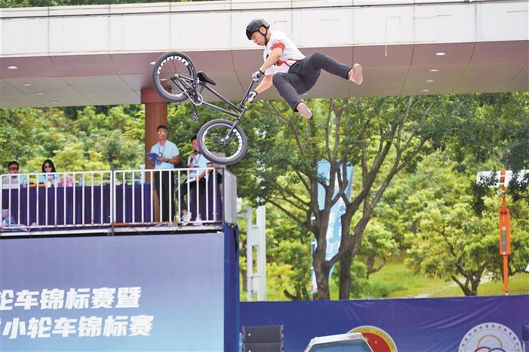 全国自由式小轮车锦标赛燃动光明 百余名顶尖选手诠释极限运动魅力
