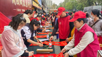 新春走基层｜将“年味”写进商圈，激活消费新动能