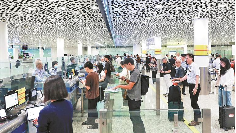 深圳机场口岸外籍客流创历史同期新高 近八成来自APEC成员经济体