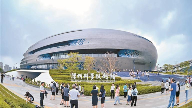 来光明赴光影之约 请收好吃住玩购指南