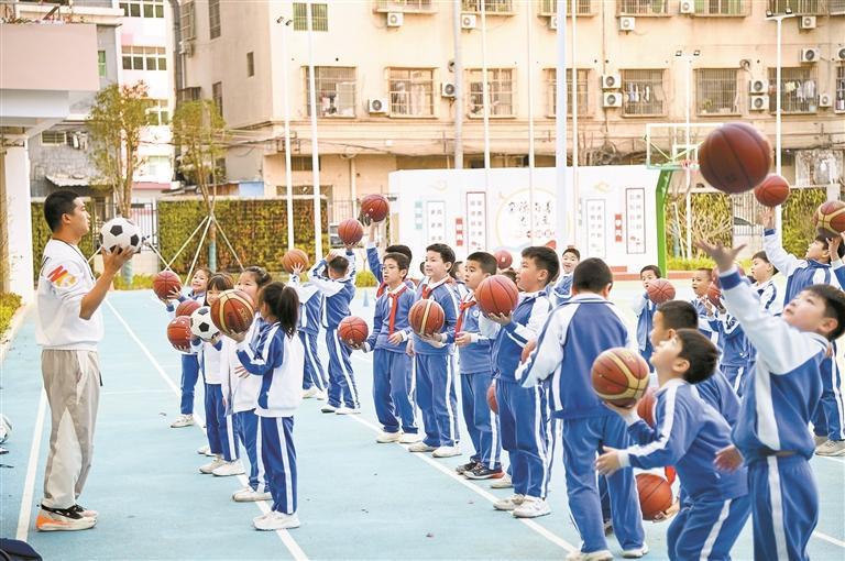 宝安“壮苗行动”守护中小学生健康成长交出亮眼答卷