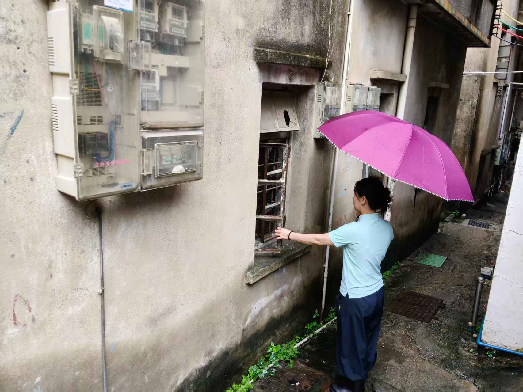 暴雨倾盆！公明李松蓢社区86名逆行身影守护万家安宁