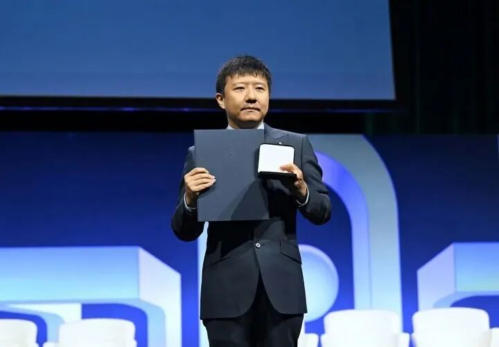 菲尔兹奖得主邓煜、月之暗面创始人杨植麟、DeepSeek创始人梁文锋，他们的中学有个共同点→