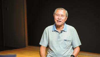 黄泰昌：风光嫁女“三转一响” 修理单车攒钱盖房