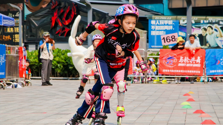 宝安区青少年速度轮滑公开赛收官