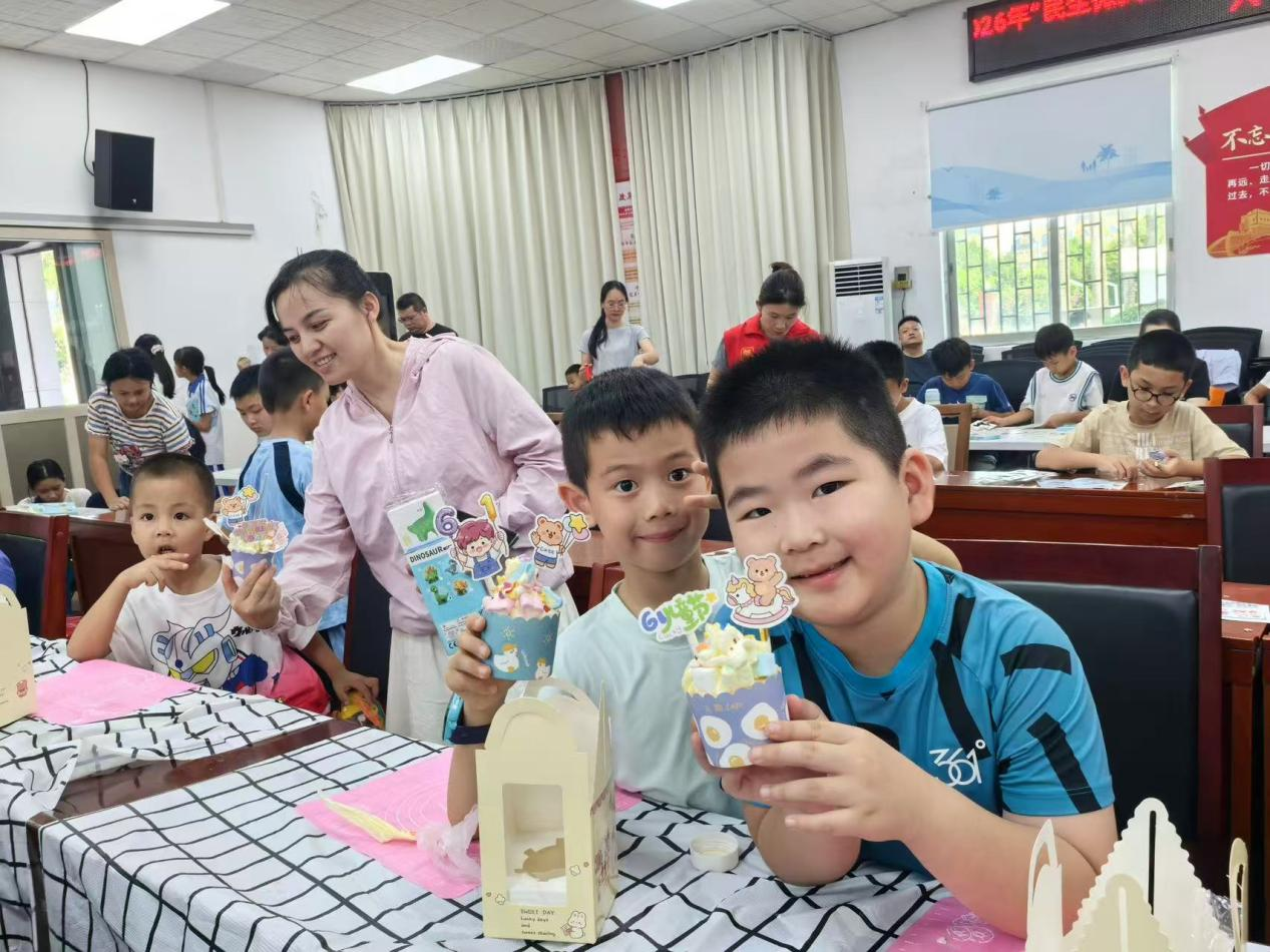 趣味“六一”欢乐多 福海新和童行伴成长