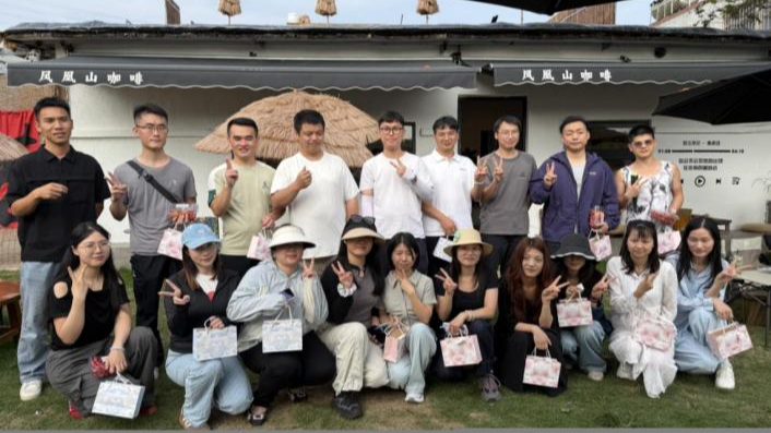 果然心动！福永青年欢聚凤凰山采摘交友乐享美好时光