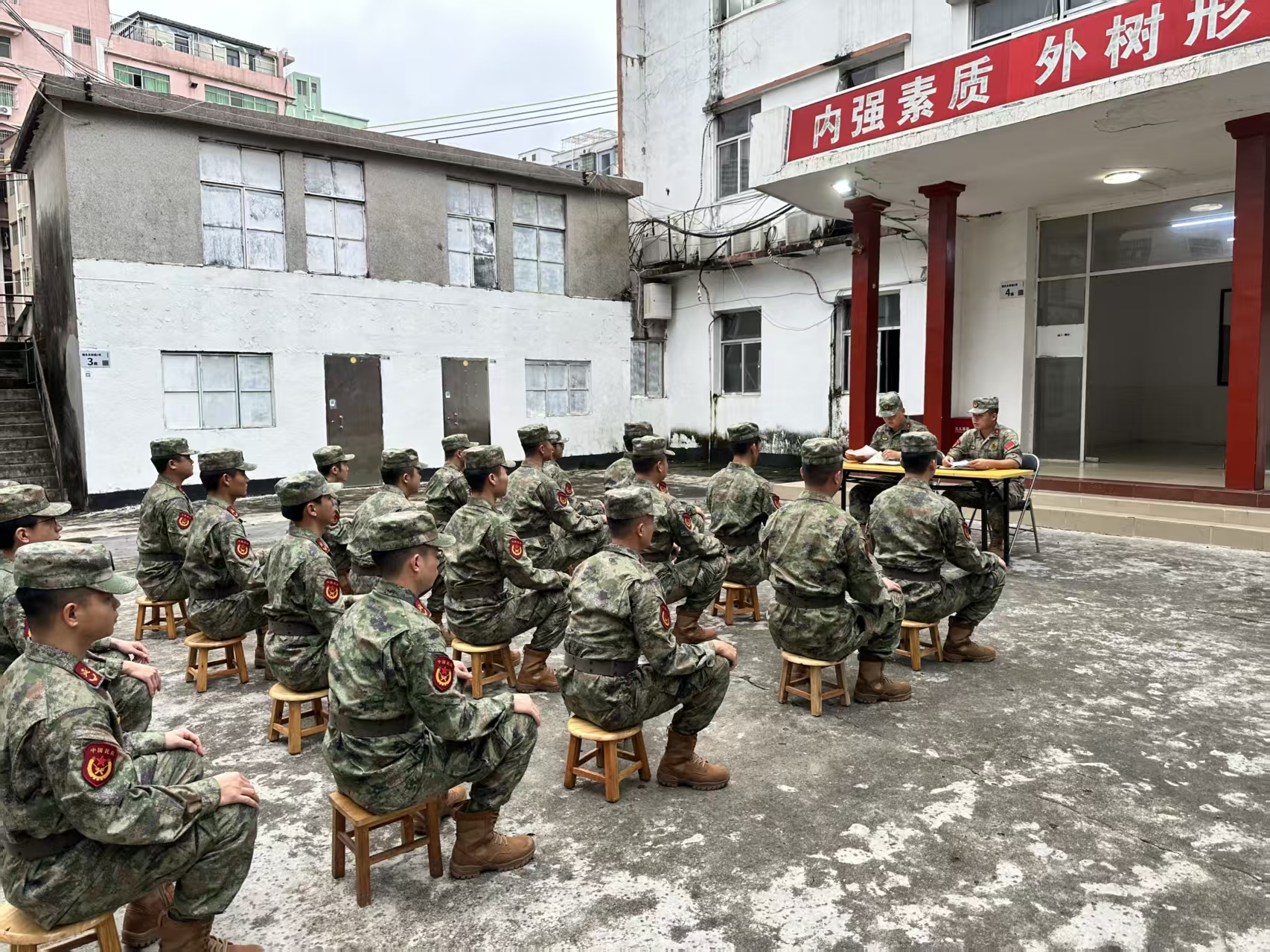 福永组织基干民兵开展思想政治教育专题课