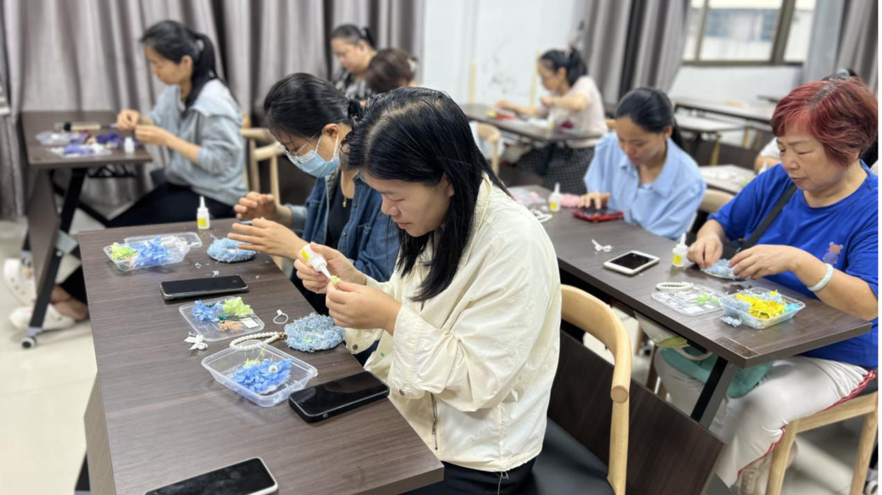 迎世界环境日！马田将围社区DIY永生花传递生态环保意识