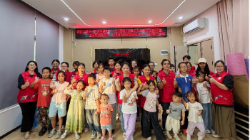 当好东道主 喜迎 APEC | 石岩三祝里社区亲子志愿者共学涉外礼仪便民英语