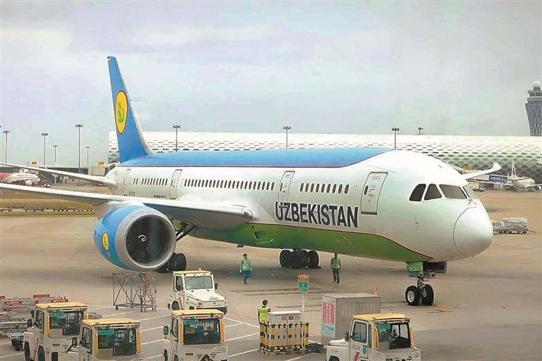 深圳机场首开中亚地区客运航线 新航季每周计划航班量近9400架次