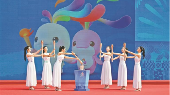 1522米深的海底燃冰成炬！十五运会火种采集仪式在广州举行