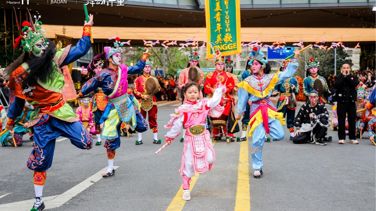 非遗传承“幼”见力量！庄恩琪携“尿布狮”宝安闹元宵