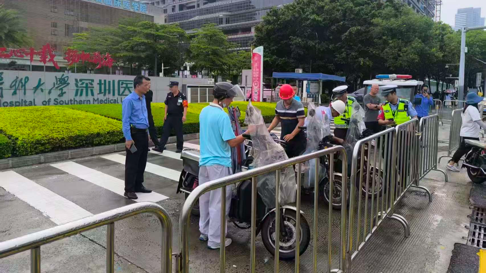 不定时、不定点！宝安高压整治电动自行车非法拉客