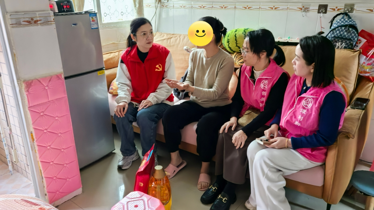 福海塘尾社区节前走访慰问困境家庭