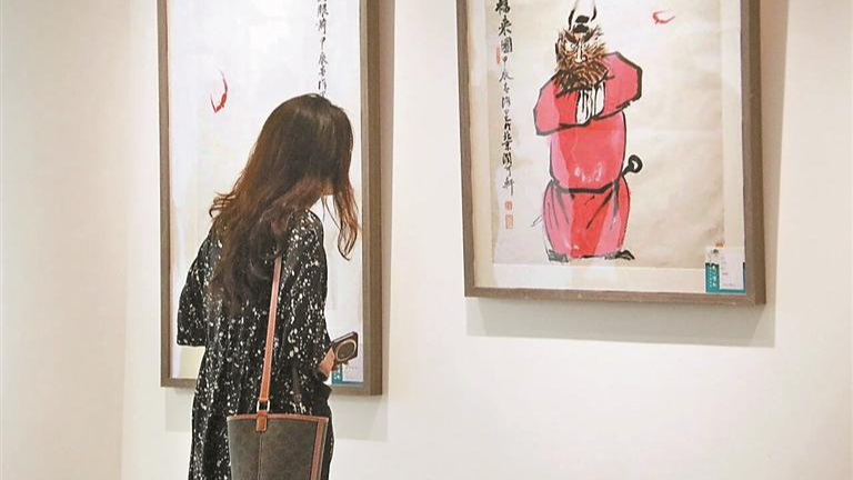中国当代书画名家走进光明作品展开幕