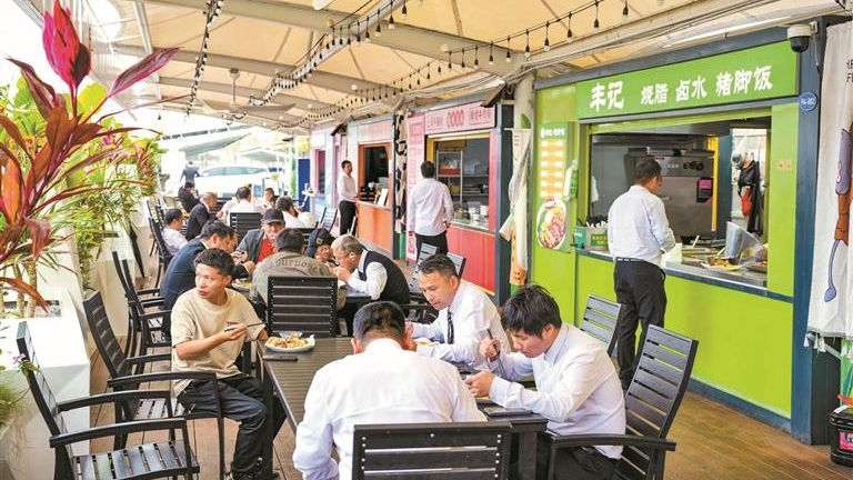 空港司机营地成为奔波之余的“避风港”