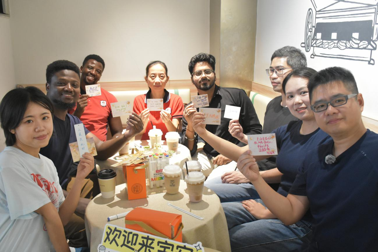 明月载忆 此乡宝安 | “宝安有约·小店无界”国际青年友好交流活动举办