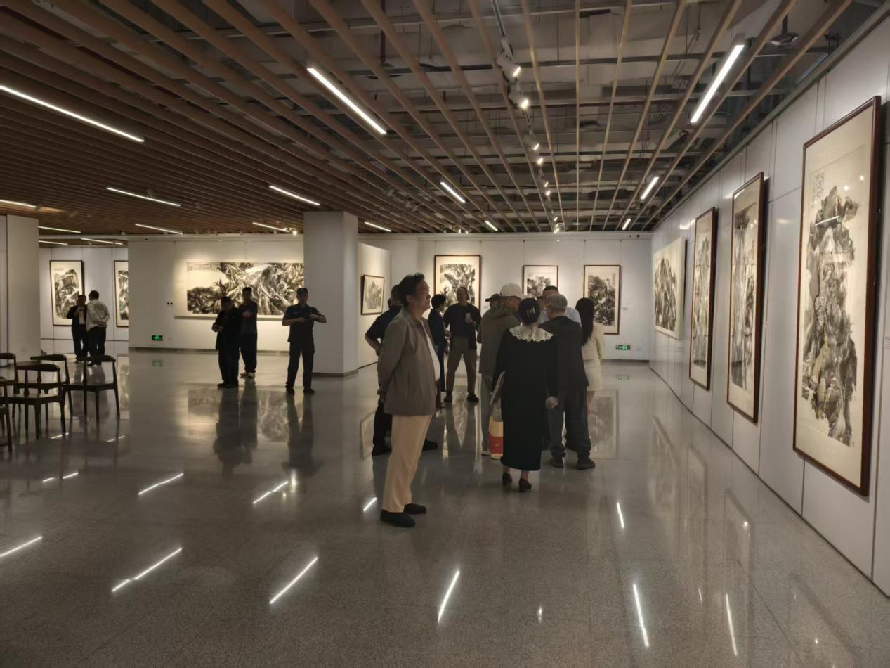 “剑门蜀道·万古长青——薛从伦中国画作品邀请展”在宝安区美术馆开幕