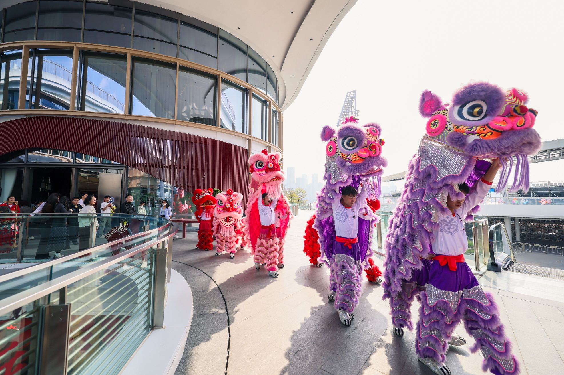 欢乐港湾西岸焕新启幕，解锁湾区新乐活体验！