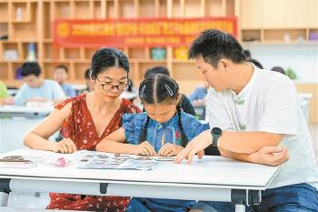 从一个人加入，到一家人携手——燕塘工联会工会积极分子胡静一家的工会情