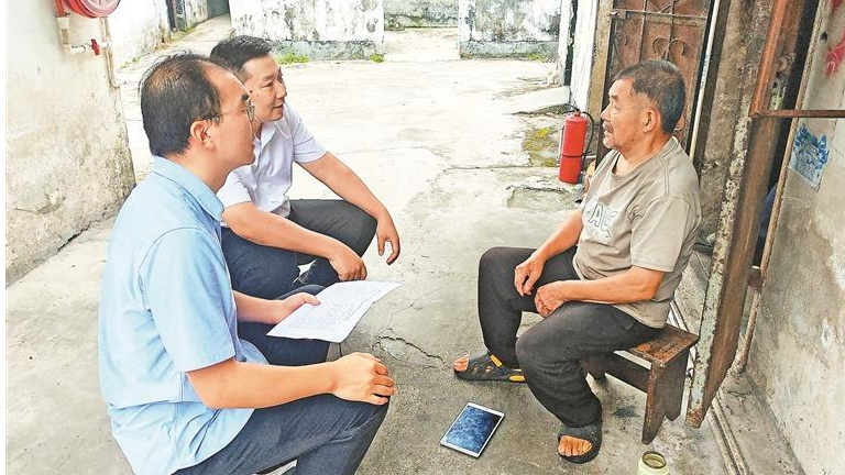 龙华区委政法委以“四个万家”深耕党群同心沃土 暖流精准注入106户结对居民心田