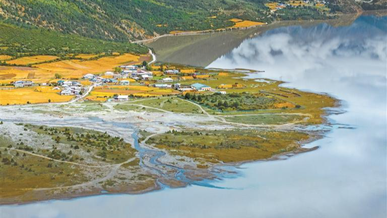 城市广场 | 然乌湖畔 田园风光