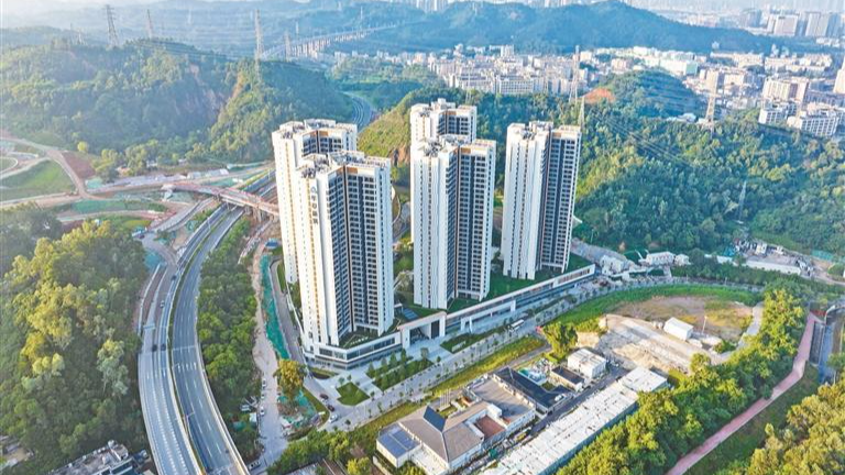 攻坚三个“新突破” 建设“龙华北中心”