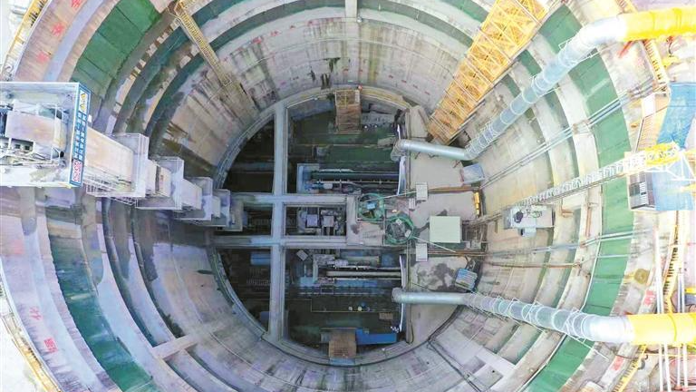深大城际2标土建八工区左线顺利贯通