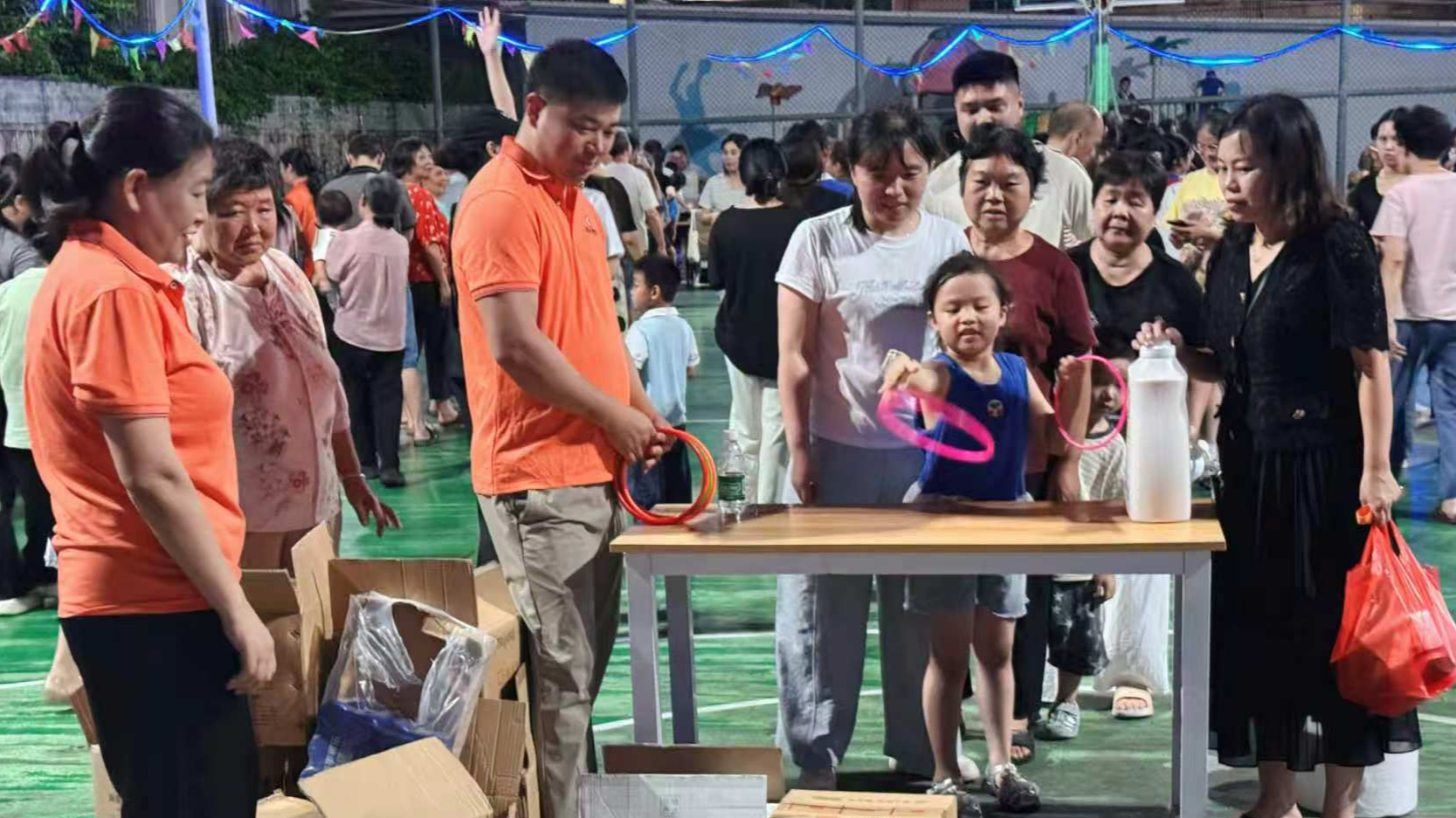 福永聚福社区举办中秋节趣味游园会